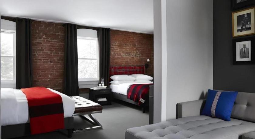 The George Montclair Hotel Luaran gambar