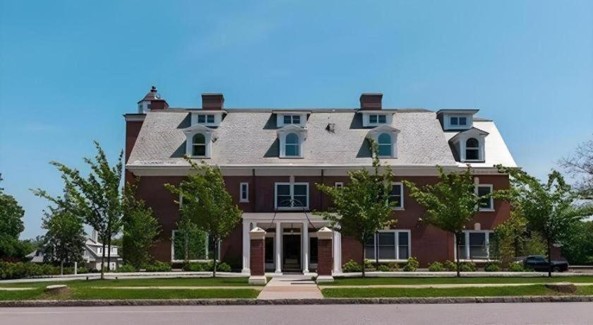 The George Montclair Hotel Luaran gambar