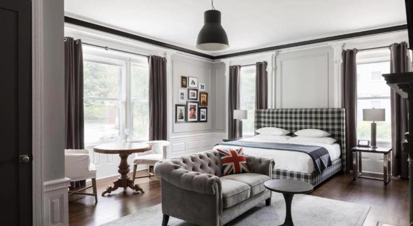 The George Montclair Hotel Luaran gambar