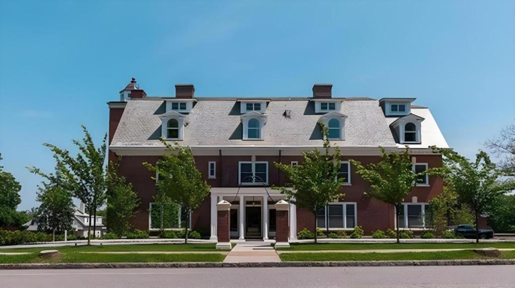 The George Montclair Hotel Luaran gambar