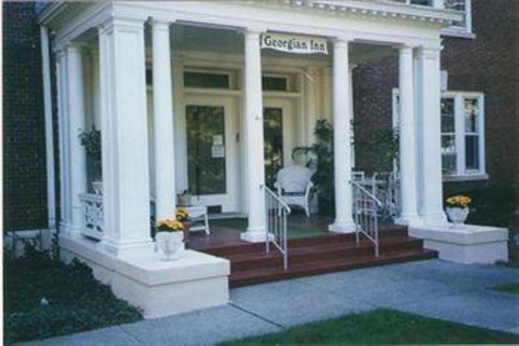 The George Montclair Hotel Luaran gambar
