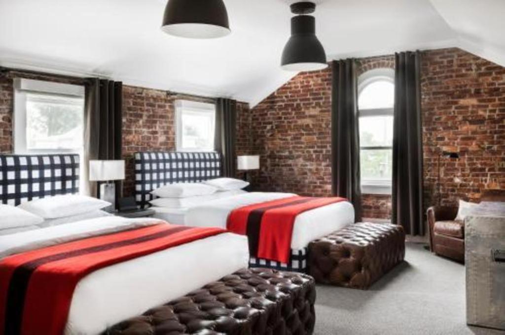 The George Montclair Hotel Luaran gambar