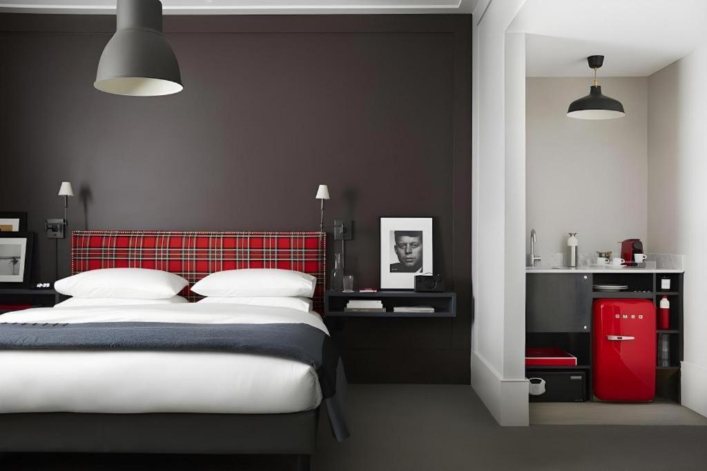 The George Montclair Hotel Luaran gambar