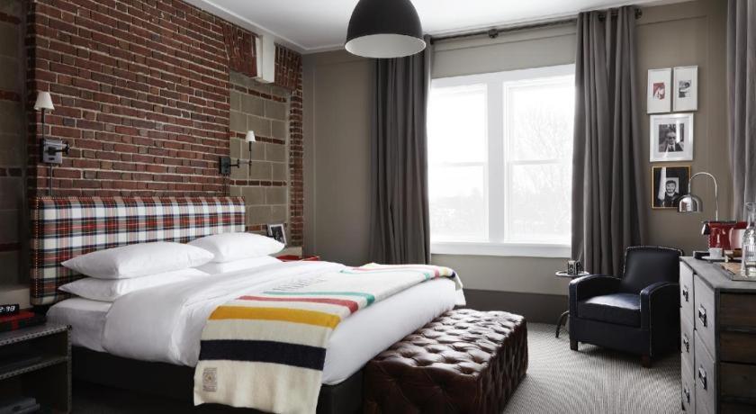 The George Montclair Hotel Luaran gambar
