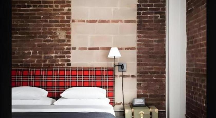 The George Montclair Hotel Luaran gambar