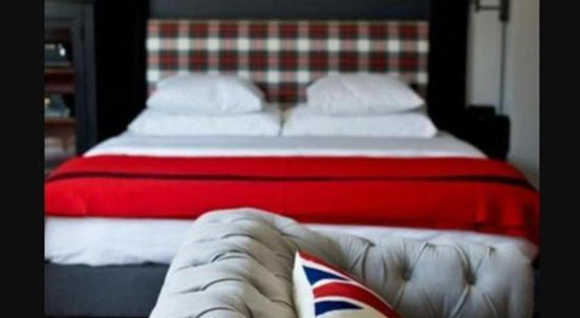 The George Montclair Hotel Luaran gambar