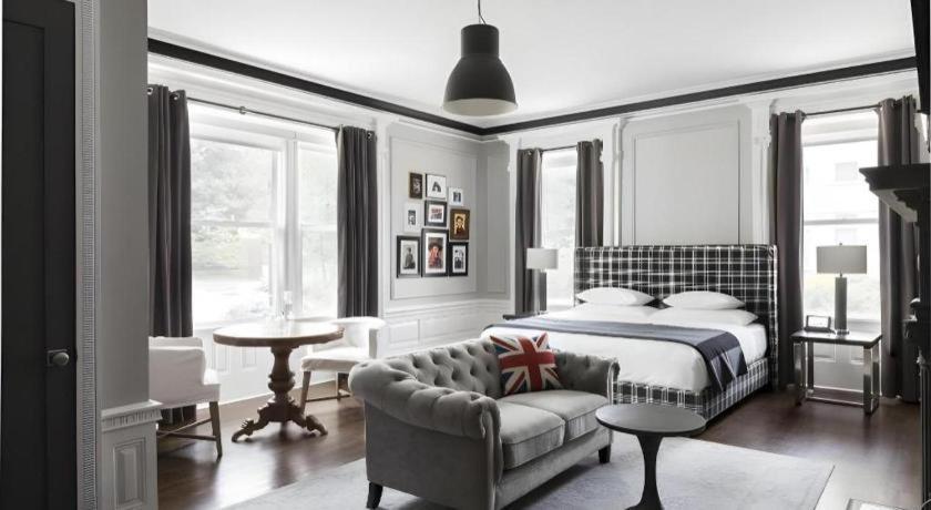 The George Montclair Hotel Luaran gambar