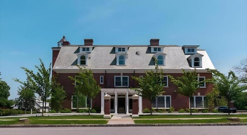 The George Montclair Hotel Luaran gambar